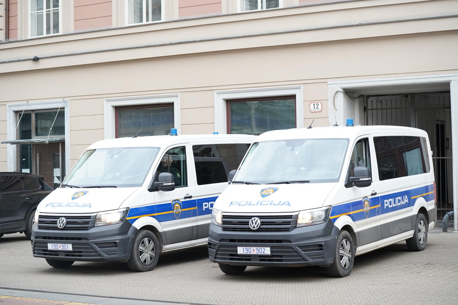 Policija