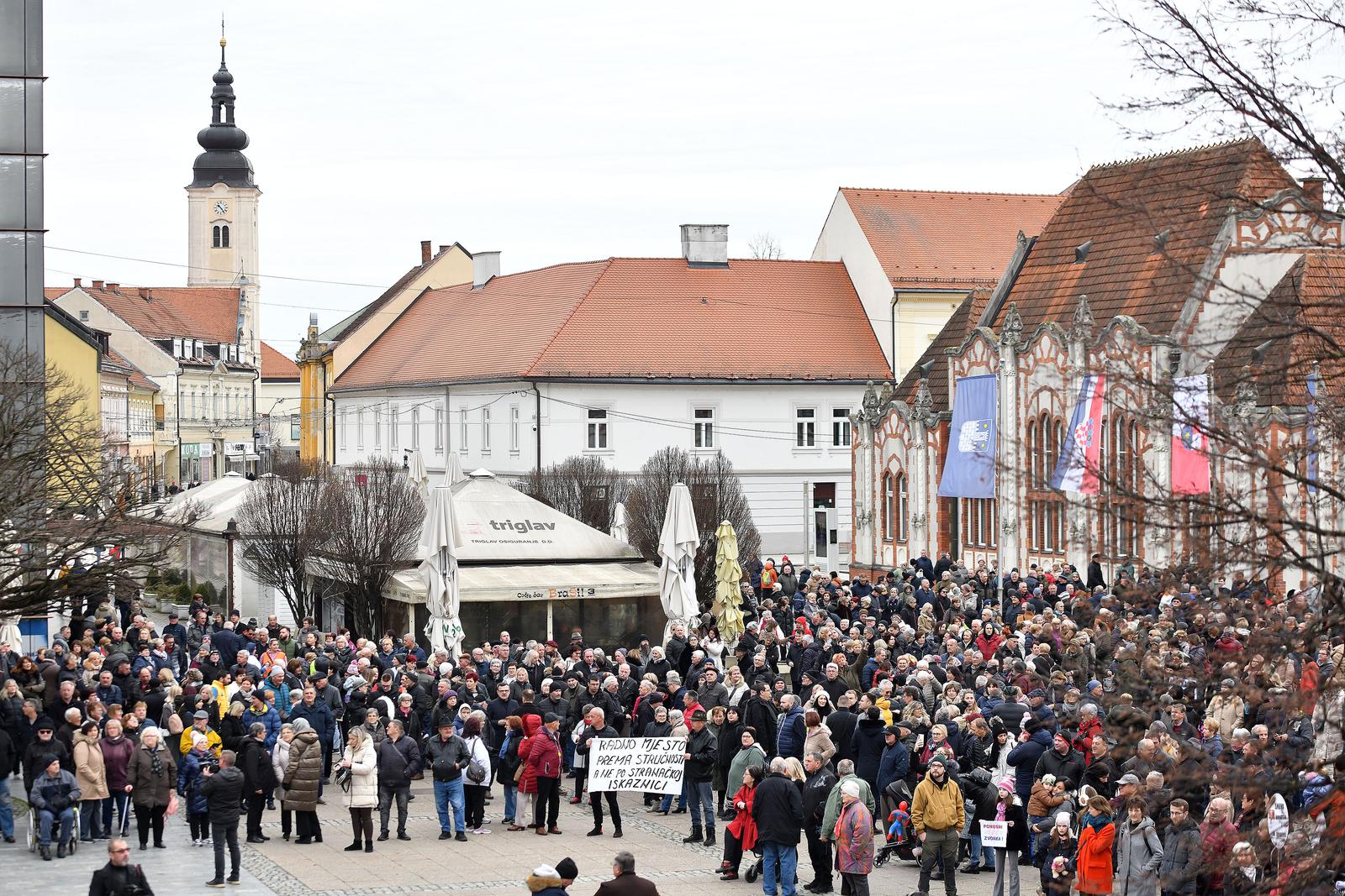 01.02.2025., Cakovec- Mirno okupljanje gradjana u znak podrske kirurzima Zupanijske bolnice cakovec. Photo: Vjeran Zganec Rogulja/PIXSELL