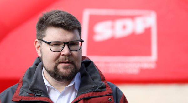 01.02.2025., Pula: Pedja Grbin, kandidat za pulskog gradonacelnika. Photo: Sasa Miljevic/PIXSELL