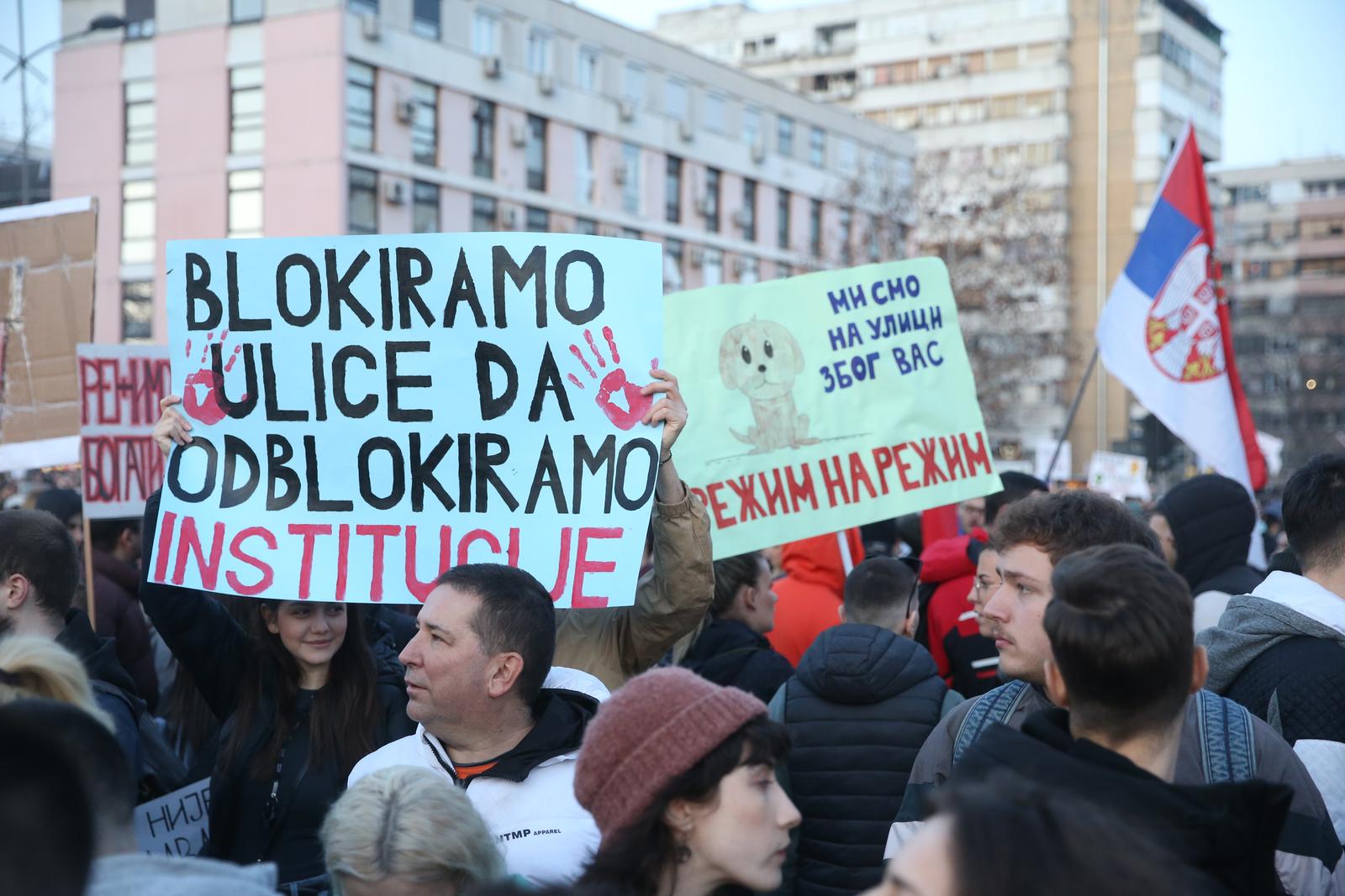 01, February, 2025, Novi Sad - Students have blocked three bridges in Novi Sad, marking three months since the collapse of the overhang at the city's railway station, the atmosphere in the vicinity and on the Freedom Bridge. Photo: F.S./ATAImages

01, februar, 2025, Novi Sad - Studenti su blokirali tri mosta u Novom Sadu, povodom tri meseca od pada nadstresnice na Zeleznickoj stanici u tom gradu, atmosfera u blizini i na Mostu slobode. Photo: F.S./ATAImages Photo: F.S./ATAImages/PIXSELL