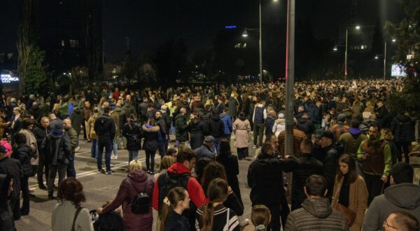 01, February, 2025, Podgorica - The informal group of students "Kamo Śutra" called on the citizens of Podgorica to blockade the Blaza Jovanovic bridge because nothing has been done to prevent the crime in Cetinje from happening again.  Photo: R.R./ATAImages

01, februar, 2025, Podgorica - Neformalna grupa studenata "Kamo Śutra" je pozvala gradjane Podgorice na blokadu mosta Blaza Jovanovica posto nista nije uradjeno kako se zločin na Cetinju ne bi ponovio. Photo: R.R./ATAImages Photo: R.R./ATAImages/PIXSELL
