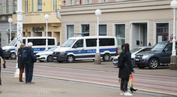 02.10.2024., Zagreb - Pojacana prisutnost policije u centru Zagreba uoci utakmice Lige prvaka. Photo: Luka Batelic/PIXSELL
