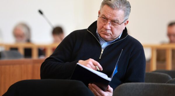 03.02.2025., Osijek - Na Zupanijskom sudu nastavljeno je sudjenje braci Mamic i ostalima za izvlacenje novca iz Dinama. Damir Vrbanovic Photo: Davor Javorovic/PIXSELL