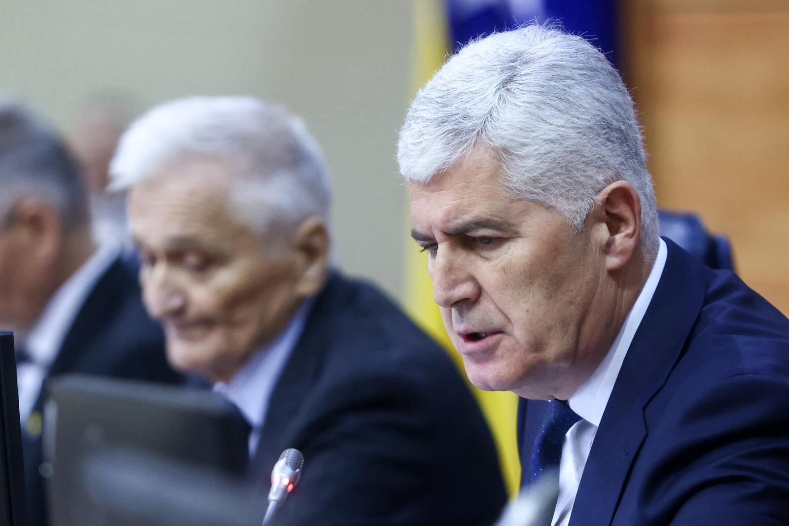 05.02.2025., Sarajevo, Bosna i Hercegovina - Poslanici SNSD-a u Zastupnickom domu PSBiH i delegati u Domu naroda PSBiH povukli su se danas sa zajednicke sjednice i time srusili kvorum za njeno odrzavanje. Photo: Armin Durgut/PIXSELL