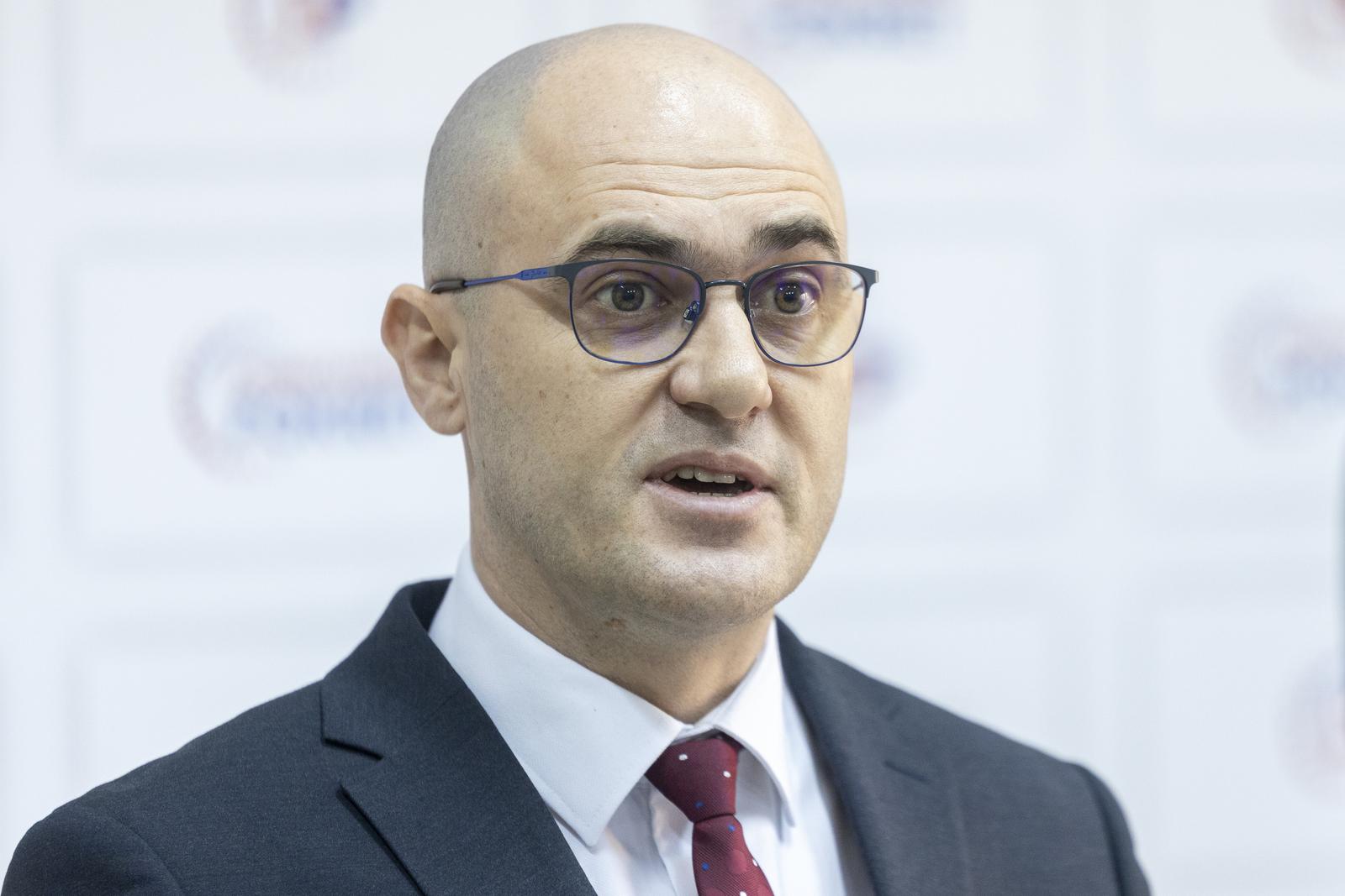 07.02.2025., Vukovar - Glavni tajnik Domovinskog pokreta Josip Dabro na konferenciji za medije na temu razrjesenje Uprave Hrvatskih suma. Photo: Borna Jaksic/PIXSELL