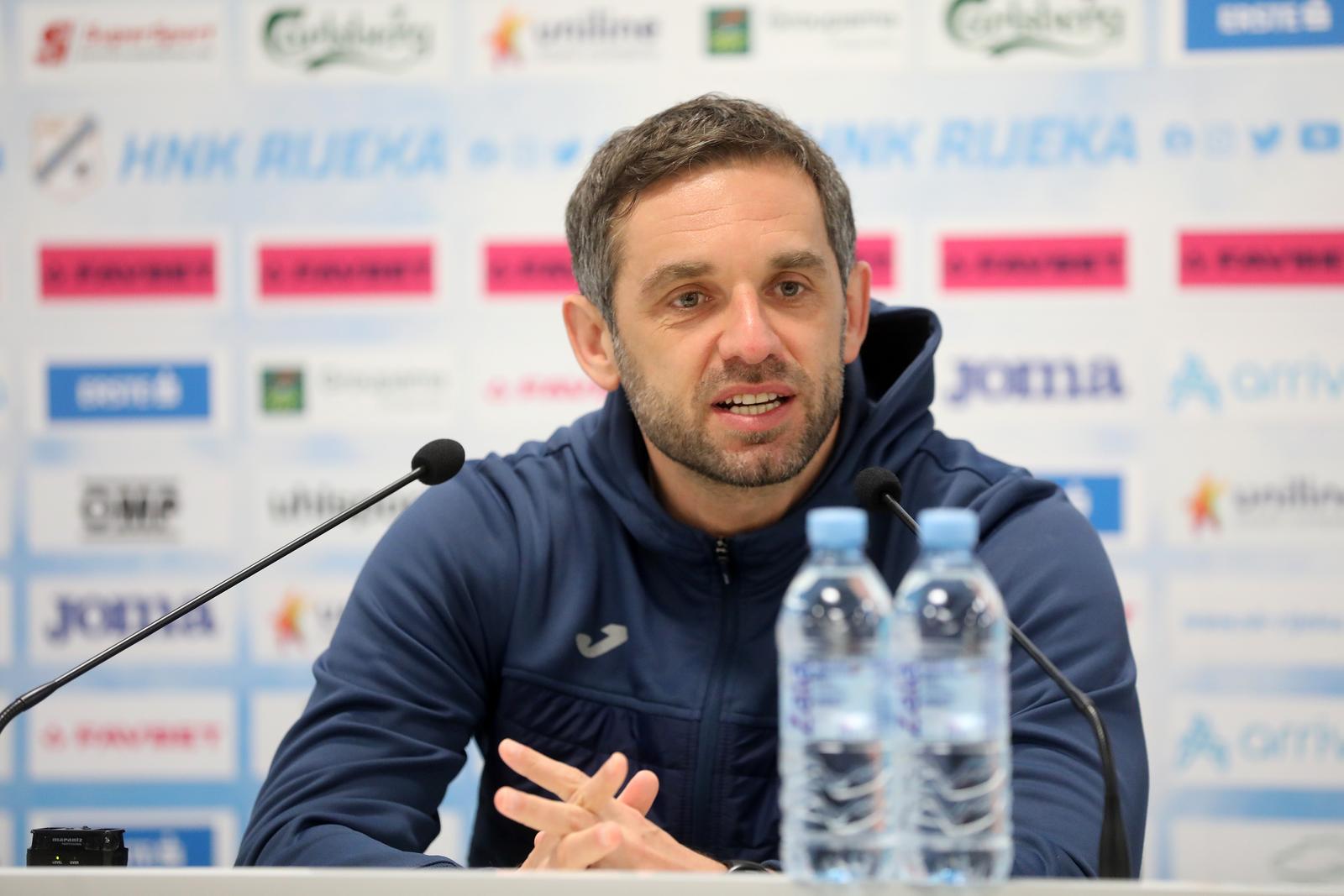 07.02.2025., Rijeka - Konferencija trenera HNk Rijeka Radomira djalovica i igraca Brune Bogojevica u press centru stadiona na Rujevici uoci utakmice Rijeka - Istra. Photo: Goran Kovacic/PIXSELL