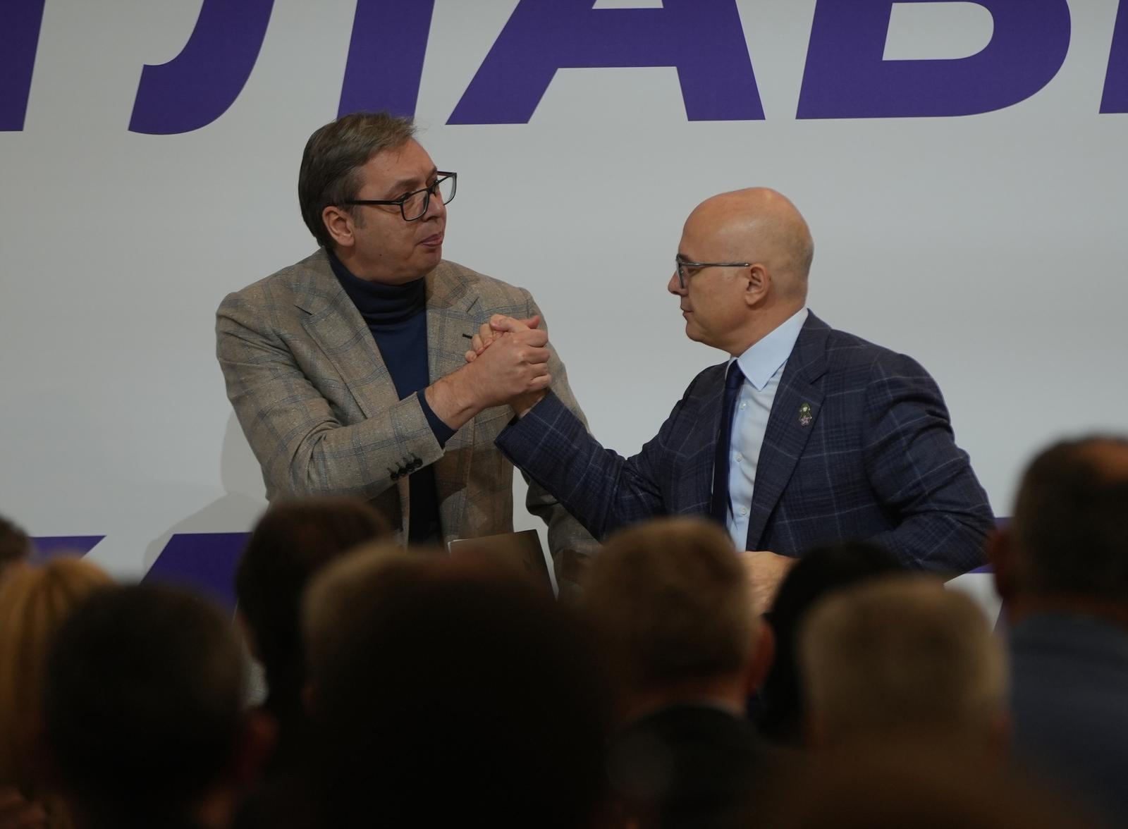 08, November, 2024, Belgrade - The session of the Main Board of the Serbian Progressive Party was held in the Sava center. Aleksandar Vucic, Milos Vucevic. Photo: Antonio Ahel/ATAImages

08, novembar, 2024, Beograd - Sednica Glavnog odbora Srpske napredne stranke odrzana je u Sava centru. Photo: Antonio Ahel/ATAImages Photo: Antonio Ahel/ATAImages/PIXSELL