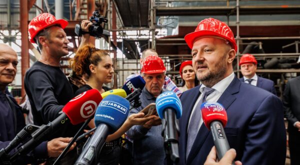 10.04.2024., Split. -  Posjeta Ministra Ivana Anuncia Brodogradilistu Split uz pratnju Tomislava Debeljaka i generala Tihomira Kundida, obisli su brod koji brodosplit gradi za Hrvatsku Vojsku. Photo: Zvonimir Barisin/PIXSELL