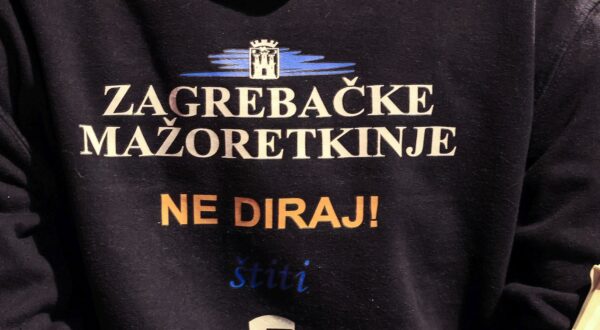 11.12.2024., Igraliste I Gimnazije, Zagreb - Zagrebacke mazoretkinje na celu s Alen Scuric odrzale konferenciju za medije povodom njihovog gasenja, jer ih grad Zagreb ne zeli financirati. Photo: Marko Prpic/PIXSELL