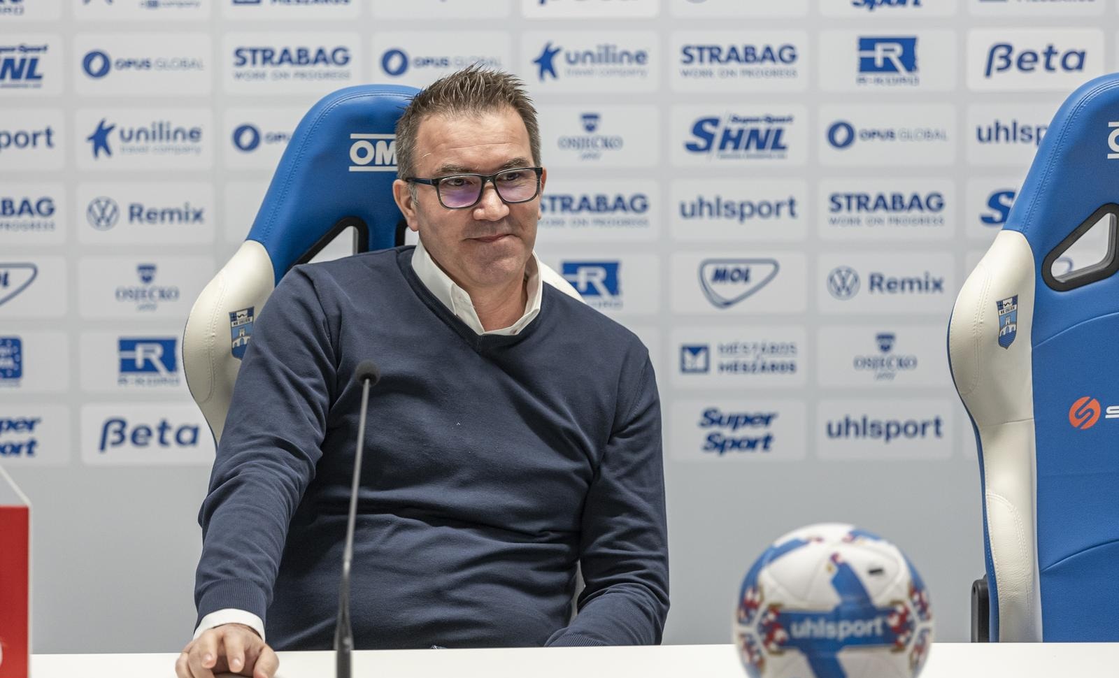 12.01.2024., Osijek, Opus Arena - Konferencija za novinare na kojoj je predstavljen novi sportski direktor NK Osijeka Jose Bota. direktor NK Osijek Vladimir Cohar Photo: Davor Javorovic/PIXSELL