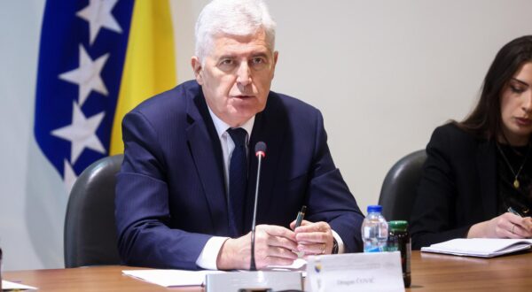 14.02.2025., Sarajevo, Bosna i Hercegovina - Tradicionalno "Druzenje uz kavu" s predsjedateljem Doma naroda Parlamentarne skupstine Bosne i Hercegovine Draganom Covicem. Photo: Armin Durgut/PIXSELL