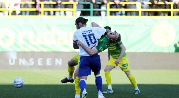 15.02.2025., stadion Aldo Drosina, Pula - SuperSport HNL, 22. kolo, NK Istra 1961 - HNK Hajduk. Marko Livaja, Ville Koski Photo: Sasa Miljevic/PIXSELL
