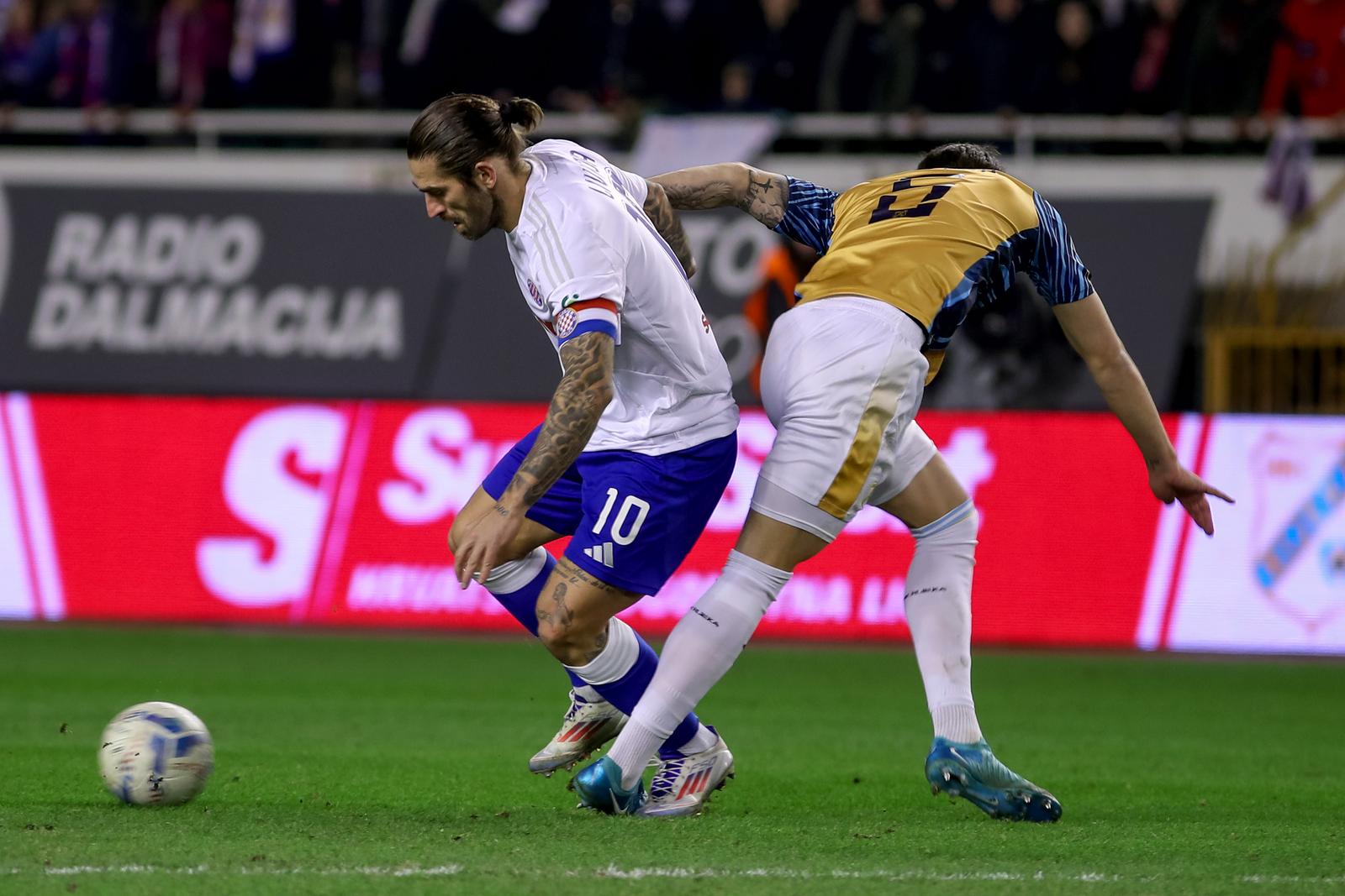 15.12.2024., stadion Poljud, Split - SuperSport HNL, 17. kolo, HNK Hajduk - HNK Rijeka. MArko Livaja, Niko Galesic Photo: Sime Zelic/PIXSELL