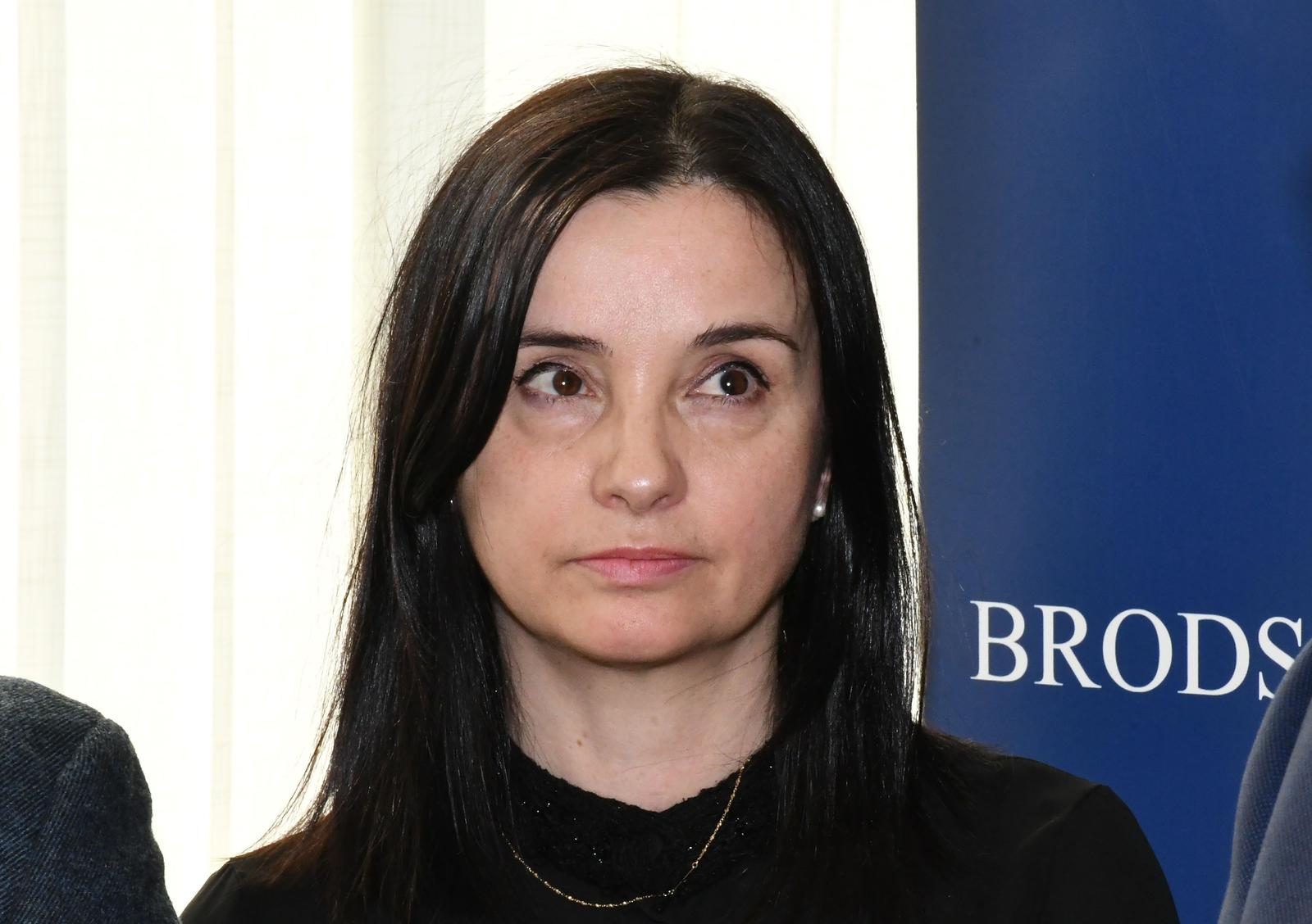 17.02.2025., Slavonski Brod - Ministrica zastite okolisa i zelene tranzicije Marija Vuckovic u radnom posjetu Brodsko-posavskoj zupaniji. Tom prigodom urucila je Ugovor o dodjeli bespovratnih sredstava za projekte koji se financiraju iz Mehanizma za oporavak i otpornost za izgradnju pretovarnih stanica na obuhvatu RCGO Sagulje. Photo: Ivica Galovic/PIXSELL