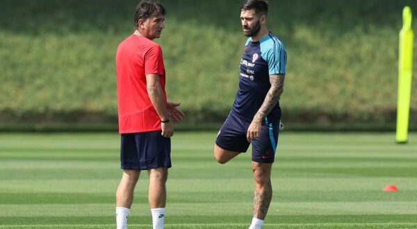 19.11.2022., Doha, Katar - Trening Hrvatske nogometne reprezentacije na trening kampu Al Ersal 3 u Dohi na SP u Kataru. Izbornik Hrvatske Zlatko Dalic, Marko Livaja. Photo: Goran Stanzl/PIXSELL