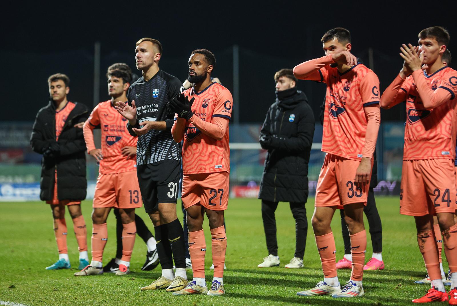 30.11.2024., Gradski stadion Ivan Kusek Apas, Koprivnica - SuperSport HNL, 15. kolo, NK Slaven Belupo - NK Osijek. Photo: Luka Stanzl/PIXSELL