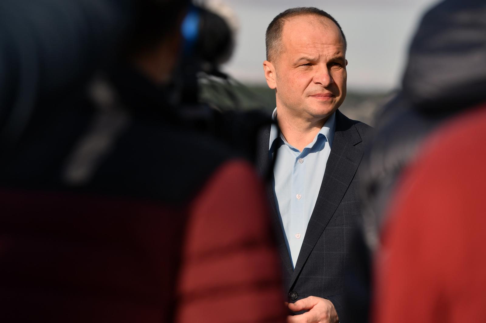 01.02.2025., Sibenik - Predsjednik SDP-a Sinisa Hajdas Doncic predstavio kandidate SDP-a za gradonacelnika Sibenika Toncija Restovica i Sibensko-kninskog zupana Petra Baranovica. Photo: Hrvoje Jelavic/PIXSELL