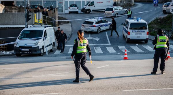 17.02.2025., Split - Na krizanju Vukovarske i Ninske ulice, kombi vozilo je naletilo na petero djece koja su prevezena u bolnicu. Photo: Zvonimir Barisin/PIXSELL