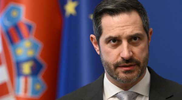 04.02.2025., Zagreb - Sastanak parlamentarne vecine u Banskim dvorima. Nakon sastanka izjavu dao ministar turizma i sporta Tonci Glavina. Photo: Marko Lukunic/PIXSELL