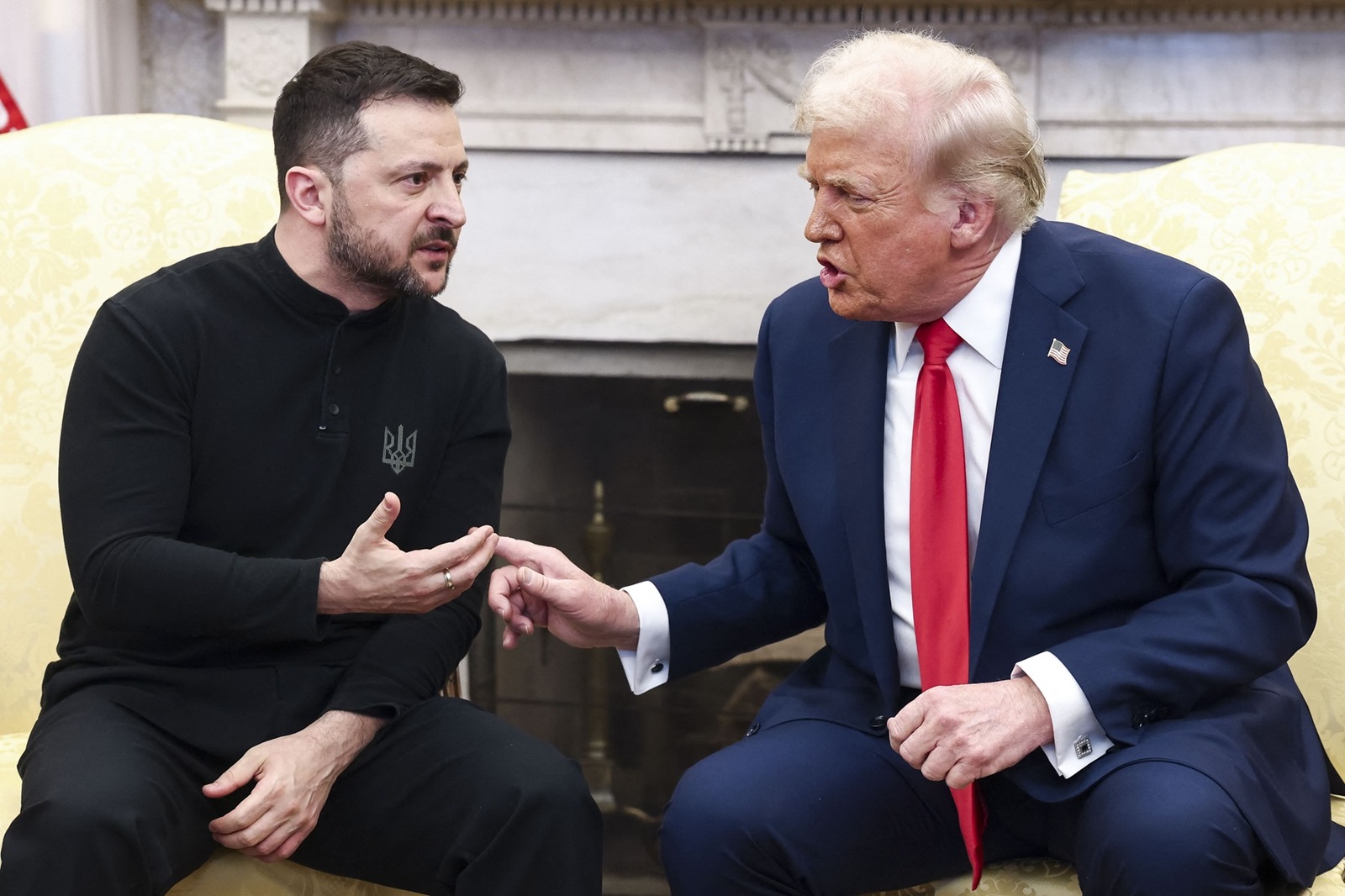 Ukrainian President Volodymyr Zelensky (L) talks with US President Donald Trump (R) in the Oval Office of the White House in Washington, DC, USA, 28 February 2025. Zelensky is in Washington to sign the framework of a deal, pushed by President Trump, to share Ukraines’s mineral wealth with the US.,Image: 970187164, License: Rights-managed, Restrictions: , Model Release: no, Credit line: Pool/ABACA / Abaca Press / Profimedia