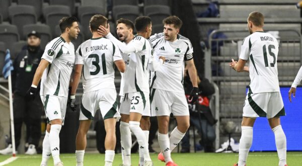 Panathinaikos players celebrate after 0-1 during Thursday's soccer match in the Uefa Conference League between Djurgårdens IF and Panathinaikos FC at Tele 2 Arena in Stockholm, Sweden 7 November 2024. 
Photo: Jessica Gow / TT / Code 10070,Image: 931643385, License: Rights-managed, Restrictions: , Model Release: no, Credit line: JESSICA GOW / AFP / Profimedia