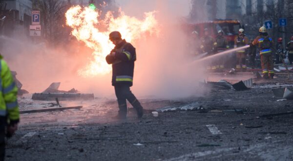 KYIV, UKRAINE - DECEMBER 20: Fire broke out at the destroyed area after Russian forces launched a series of missile attacks towards Kyiv, Ukraine on December 20, 2024. As a result of attack a business center, residential buildings, st. Nicholas catholic cathedral were damaged 1 person was killed during the attack and at least 9 were wounded. Danylo Antoniuk / Anadolu,Image: 948745017, License: Rights-managed, Restrictions: , Model Release: no, Credit line: Danylo Antoniuk / AFP / Profimedia