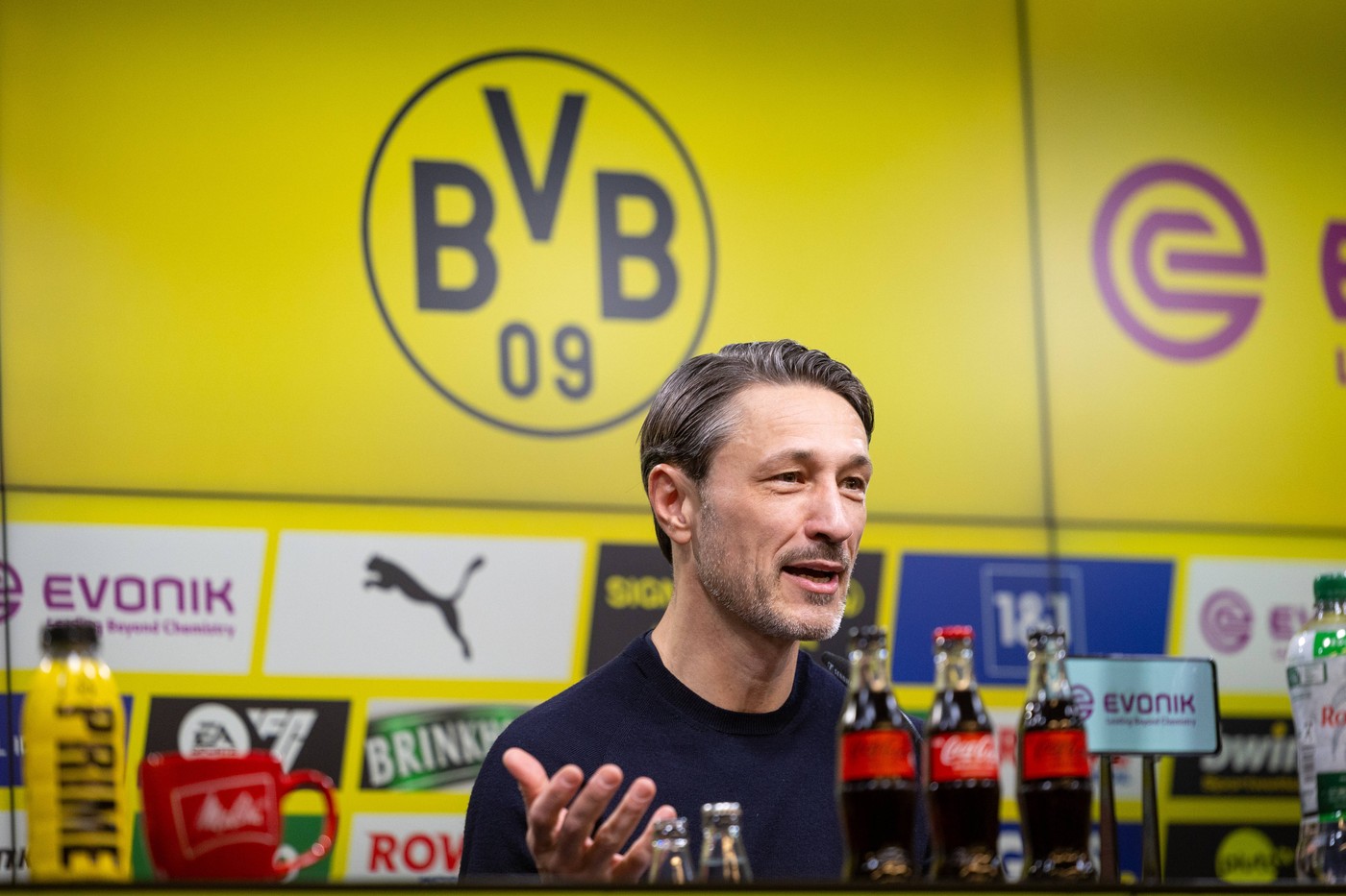 04.02.2025, Pressekonferenz des BVB zur Vorstellung des neuen Trainers Niko Kovac, Trainer Niko Kovac Borussia Dortmund, Dortmund Signal Iduna Park NRW Deutschland xRHR-FOTO/DEx *** 04 02 2025, BVB press conference to introduce new coach Niko Kovac, Coach Niko Kovac Borussia Dortmund , Dortmund Signal Iduna Park NRW Germany xRHR PHOTO DEx Copyright: DennisxEwert/RHR-FOTOx RHR-FOTO/DE,Image: 960113491, License: Rights-managed, Restrictions: , Model Release: no, Credit line: Dennis Ewert/RHR-FOTO / imago sportfotodienst / Profimedia