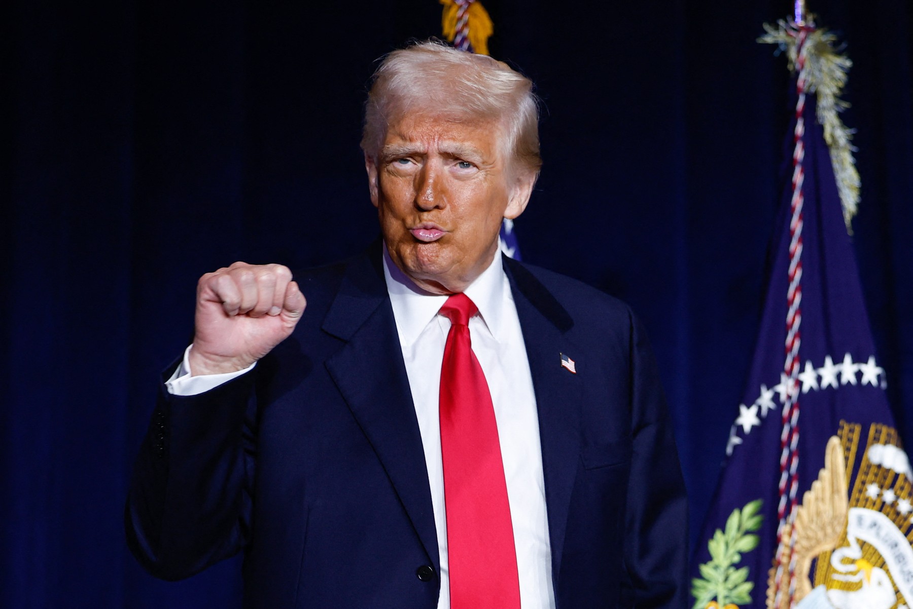 US President Donald Trump gestures as he arrives to speak during the National Prayer Breakfast at the Washington Hilton in Washington, DC, on February 6, 2025.,Image: 960797769, License: Rights-managed, Restrictions: , Model Release: no, Credit line: Ting Shen / AFP / Profimedia