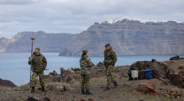 SANTORINI, GREECE - FEBRUARY 10: Experts and members of the military investigate seismic activity at Nea Kameni, uninhabited Greek island of volcanic origin located in the Aegean Sea, within the flooded Santorini caldera in Greece on February 10, 2025. The increased seismic activity in Santorini in recent weeks has caused great panic among residents and visitors to the island. Ayhan Mehmet / Anadolu,Image: 961825462, License: Rights-managed, Restrictions: , Model Release: no, Credit line: Ayhan Mehmet / AFP / Profimedia