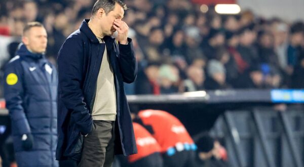 ROTTERDAM , 08-02-2025 , Stadium de Kuip , Dutch Eredivisie football , season 2024 / 2025 , Feyenoord - Sparta, Feyenoord trainer Brian Priske Feyenoord - Sparta x27798905x Copyright:,Image: 961833367, License: Rights-managed, Restrictions: PUBLICATIONxNOTxINxNED, Model Release: no, Credit line: IMAGO / imago sportfotodienst / Profimedia