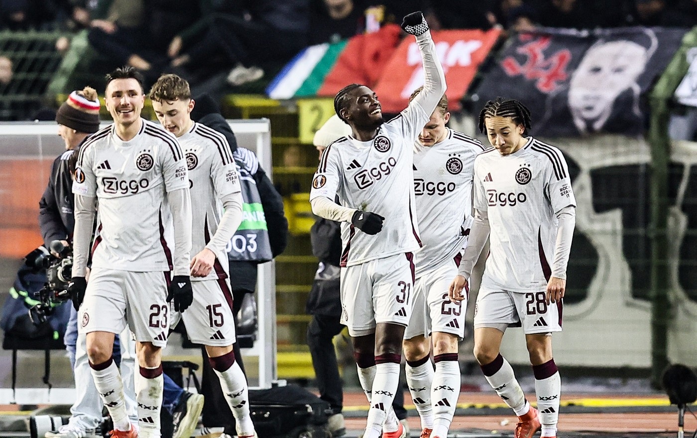 Ajax's Belgian midfielder #31 Jorthy Mokio (C) celebrates after scoring his team's second goal during the UEFA Europa League knockout phase play-off 1st leg football match between Royale Union Saint-Gilloise (BEL) and Ajax (NED) at the King Baudouin Stadium in Brussels on February 13, 2025.,Image: 963480258, License: Rights-managed, Restrictions: Belgium OUT, Model Release: no, Credit line: BRUNO FAHY / AFP / Profimedia