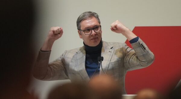 10, March, 2025, Belgrade - The Serbian Progressive Party held a session of the Main Board of the SNS in the Sava center. Aleksandar Vucic. Photo: Antonio Ahel/ATAImages

10, mart, 2025, Beograd - Srpska napredna stranka je odrzala sednicu Glavnog odbora SNS-a  u Sava centru. Photo: Antonio Ahel/ATAImages Photo: Antonio Ahel/AtaImages/PIXSELL