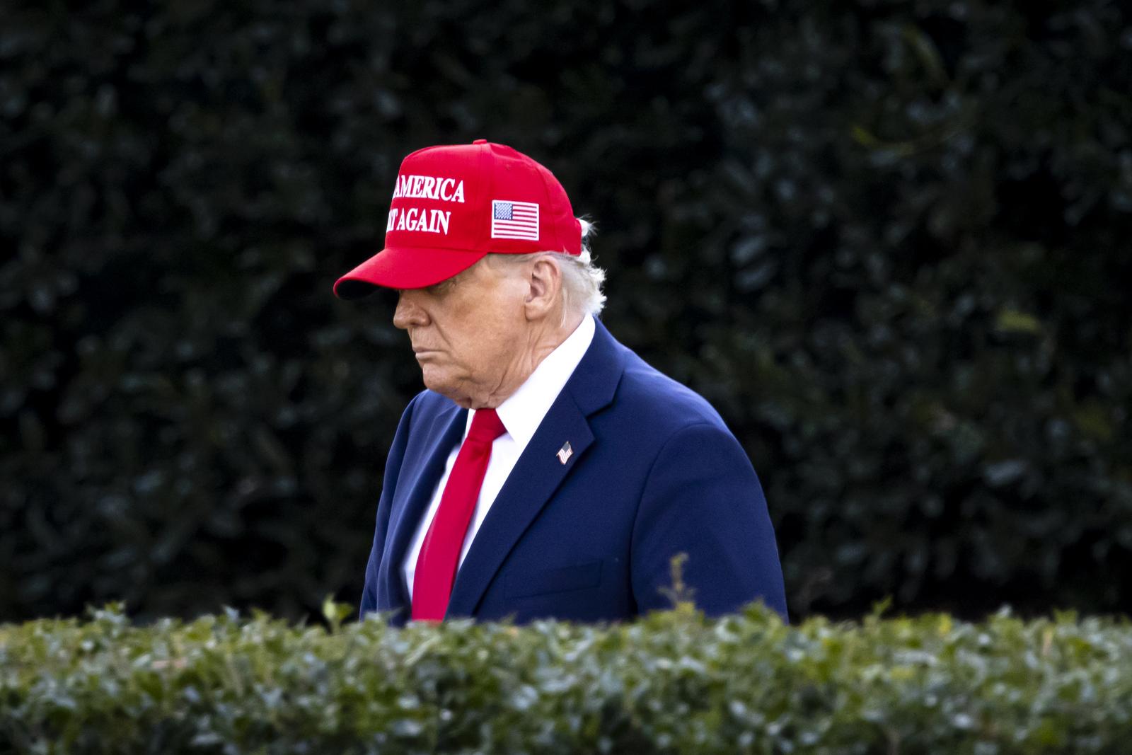 WASHINGTON  February 28 2025: President Donald Trump leaves the White House and walks towards Marine One, just hours after a tense meeting with Zelenskyy. (Photo by Joshua Sukoff/Medill News Service/Sipa USA) Photo: Joshua Sukoff/SIPA USA