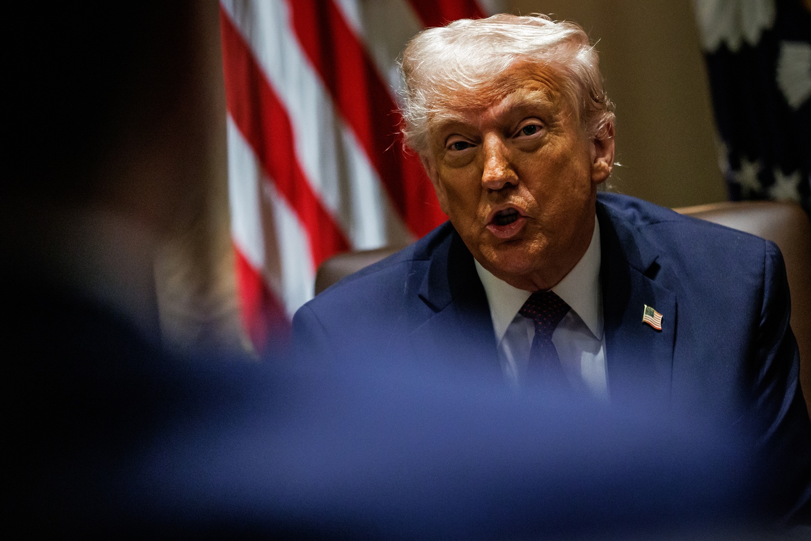 epa11985750 US President Donald Trump meets with his Cabinet in the White House Cabinet Room in Washington, DC, USA, 24 March 2025.  EPA/Samuel Corum/ POOL