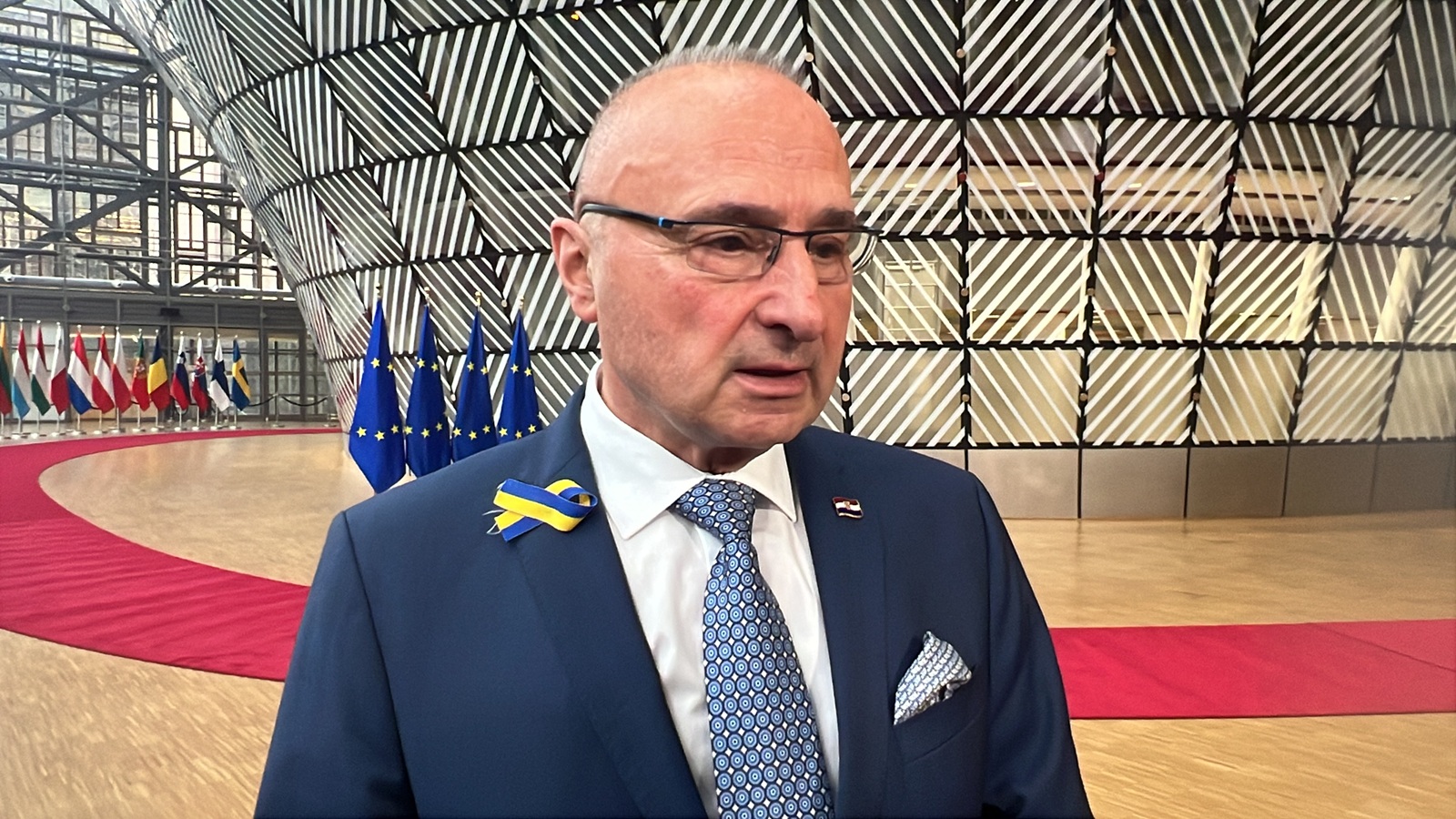 Bruxelles. 24.02.2025. - Hrvatska ima usklađen pristup prema prijedlogu ukrajinske rezolucije Općoj skupštini UN-a, koji podupire Europska unija, i ima potporu i vlade i predsjednika Republike, izjavio je u ponedjeljak ministar vanjskih poslova Gordan Grlić Radman. Na fotografiji Gordan Grlić Radman. foto HINA/ Slavko VUKADIN/ tm