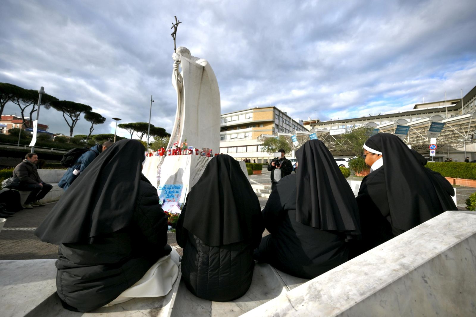 epa11928254 Nuns attend a Rosary prayer for the health of Pope Francis who is hospitalized with pneumonia, in St. Peter's Square, Vatican City, 24 February 2025. The pontiff was admitted to Rome's Gemelli Hospital on 14 February, due to a respiratory tract infection. His condition has shown a slight improvement over the past couple of days, the Holy See Press Office said on 27 February, adding that the Jubilee Audience scheduled for 01 March, has been cancelled.  EPA/ALESSANDRO DI MEO