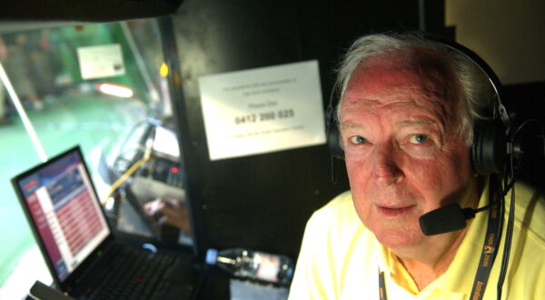 epa11943880 (FILE) - Fred Stolle pictured in the commentating room at the Rod Laver Arena after covering a fourth round match at the Australian Open tennis tournament in Melbourne, Australia, 24 January 2005 (re-issued 06 March 2025). Australian tennis great Fred Stolle died at the age of 86, Tennis Australia announced 06 March 2025.  EPA/ELIZABETH HANNA AUSTRALIA AND NEW ZEALAND OUT