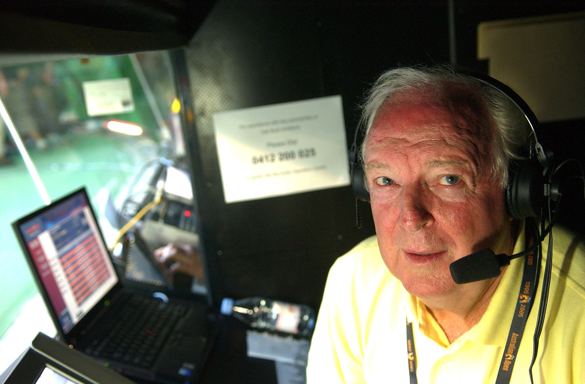 epa11943880 (FILE) - Fred Stolle pictured in the commentating room at the Rod Laver Arena after covering a fourth round match at the Australian Open tennis tournament in Melbourne, Australia, 24 January 2005 (re-issued 06 March 2025). Australian tennis great Fred Stolle died at the age of 86, Tennis Australia announced 06 March 2025.  EPA/ELIZABETH HANNA AUSTRALIA AND NEW ZEALAND OUT