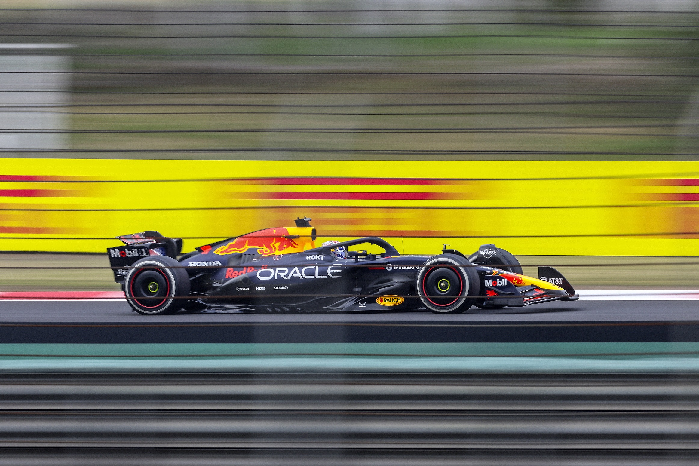 epa11982542 Red Bull Racing driver Max Verstappen of Netherlands in action during the 2025 Formula 1 Chinese Grand Prix at the Shanghai International Circuit in Shanghai, China, 23 March 2025.  EPA/WU HAO