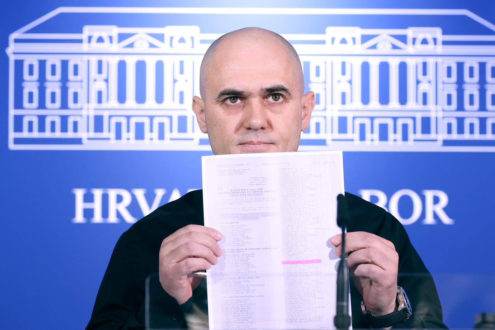 25.03.2025., Zagreb - Na konferenciji za medije odrzanoj u Saboru o Mariju Radicu govorio je zastupnik Domovinskog pokreta Josip Dabro. Photo: Patrik Macek/PIXSELL