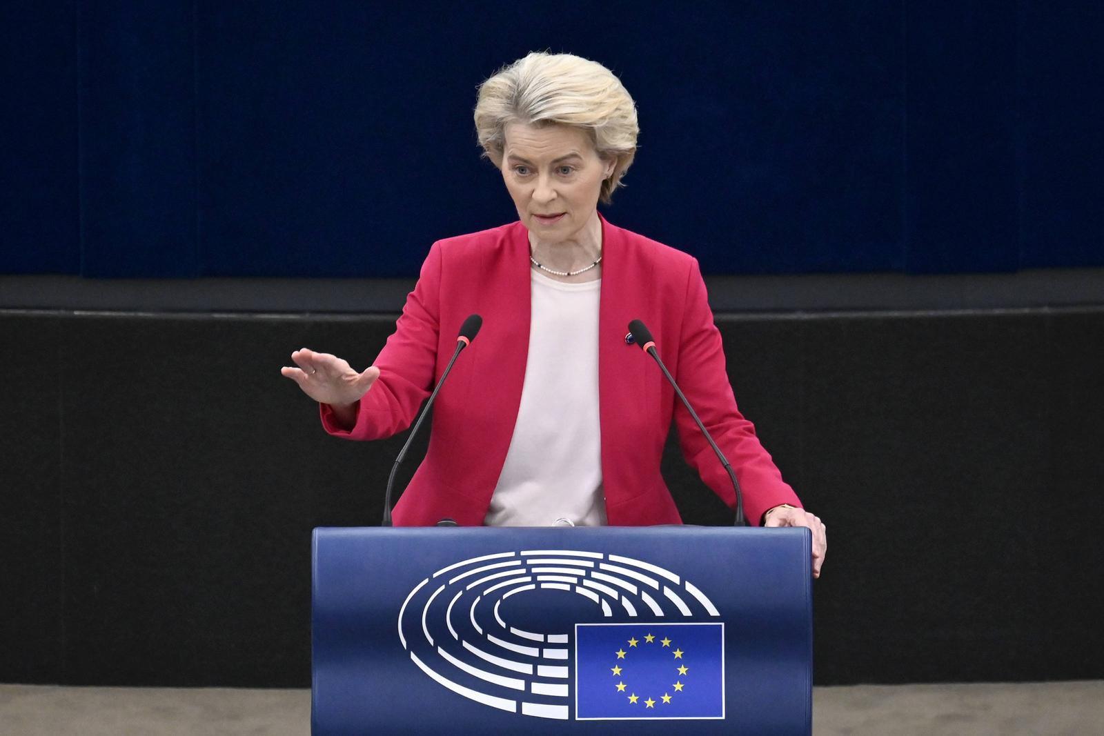 EU-Kommissionspräsidentin Ursula von der Leyen CDU im EU-Parlament in Straßburg. Straßburg, 11.03.2025 NRW Deutschland *** EU Commission President Ursula von der Leyen CDU in the EU Parliament in Strasbourg Strasbourg, 11 03 2025 NRW Germany Copyright: xDwixAnoraganingrumx Photo: IMAGO/Dwi Anoraganingrum/IMAGOSTOCK&PEOPLE