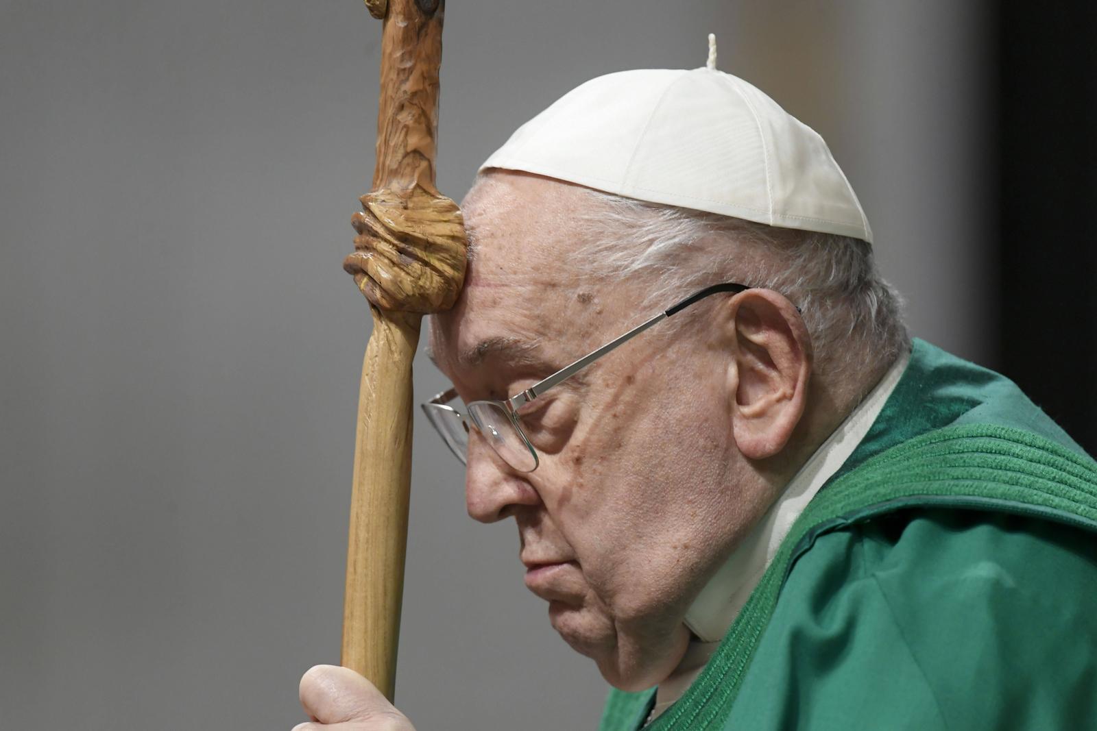 ITALY - POPE FRANCIS PRESIDES OVER HOLY MASS FOR THE SUNDAY OF THE WORD OF GOD AND JUBILEE OF THE WORLD OF COMMUNICATIONS IN SAINT PETER S BSALICA AT THE VATICAN - 2025/1/26 Italy, Rome, Vatican, 2025/1/26.Pope Francis presides over Holy Mass for the Sunday of the Word of God and the Jubilee of the World of Communications in Saint Peter s Basilica, Vatican City,. EDITORIAL USE ONLY - NO BOOKS Copyright: xVATICANxMEDIAx Photo: IMAGO/VATICAN MEDIA/IMAGOSTOCK&PEOPLE