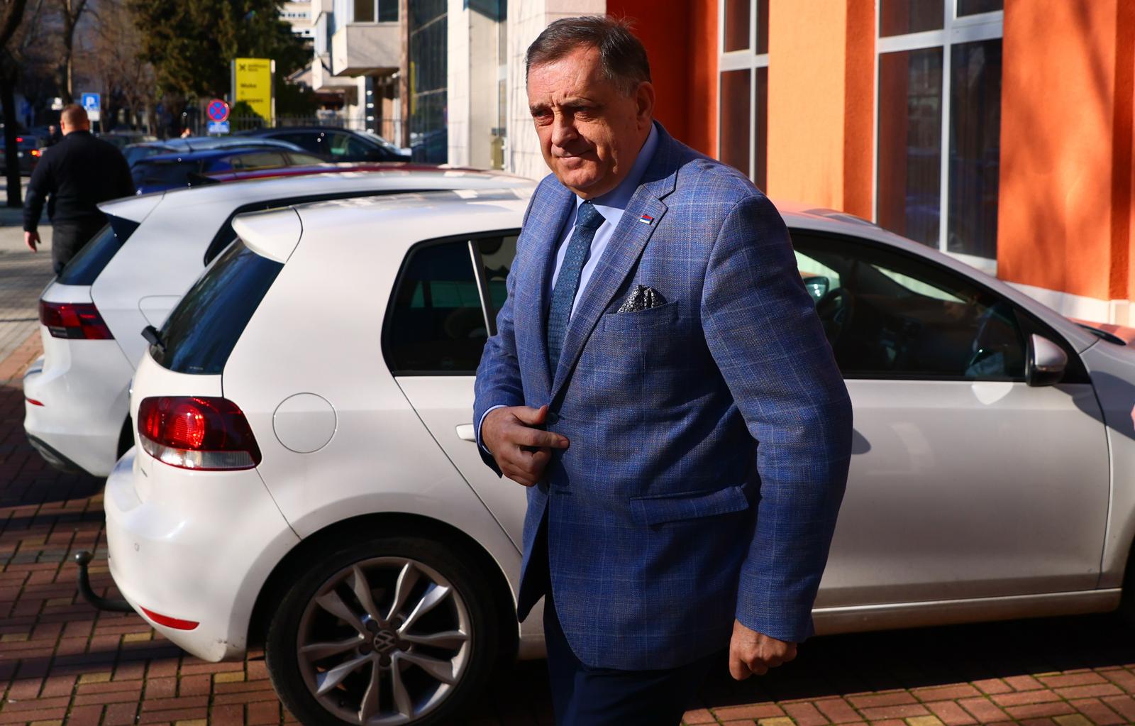 03.03.2025., Mostar, Bosna i Hercegovina - Milorad Dodik danas je nenajavljeno odrzao sastanak sa Draganom Covicem u zgradi HDZ-a BiH nakon kojeg se obratio prisutnim medijima. Photo: Denis Kapetanovic/PIXSELL