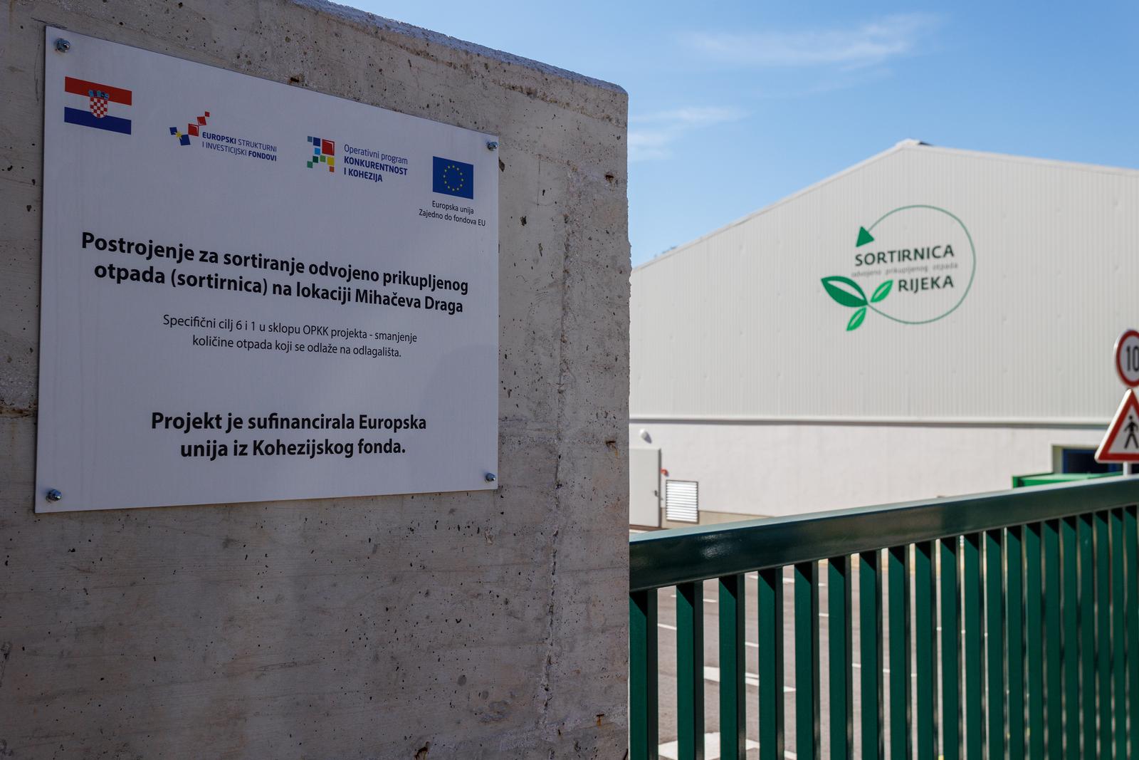 04.04.2023., Rijeka - Sortirnica odvojenog prikupljenog otpada Mihaceva Draga, koja je financirana novcem Eu Fondova a sada je predmet istrage. Photo: Nel Pavletic/PIXSELL