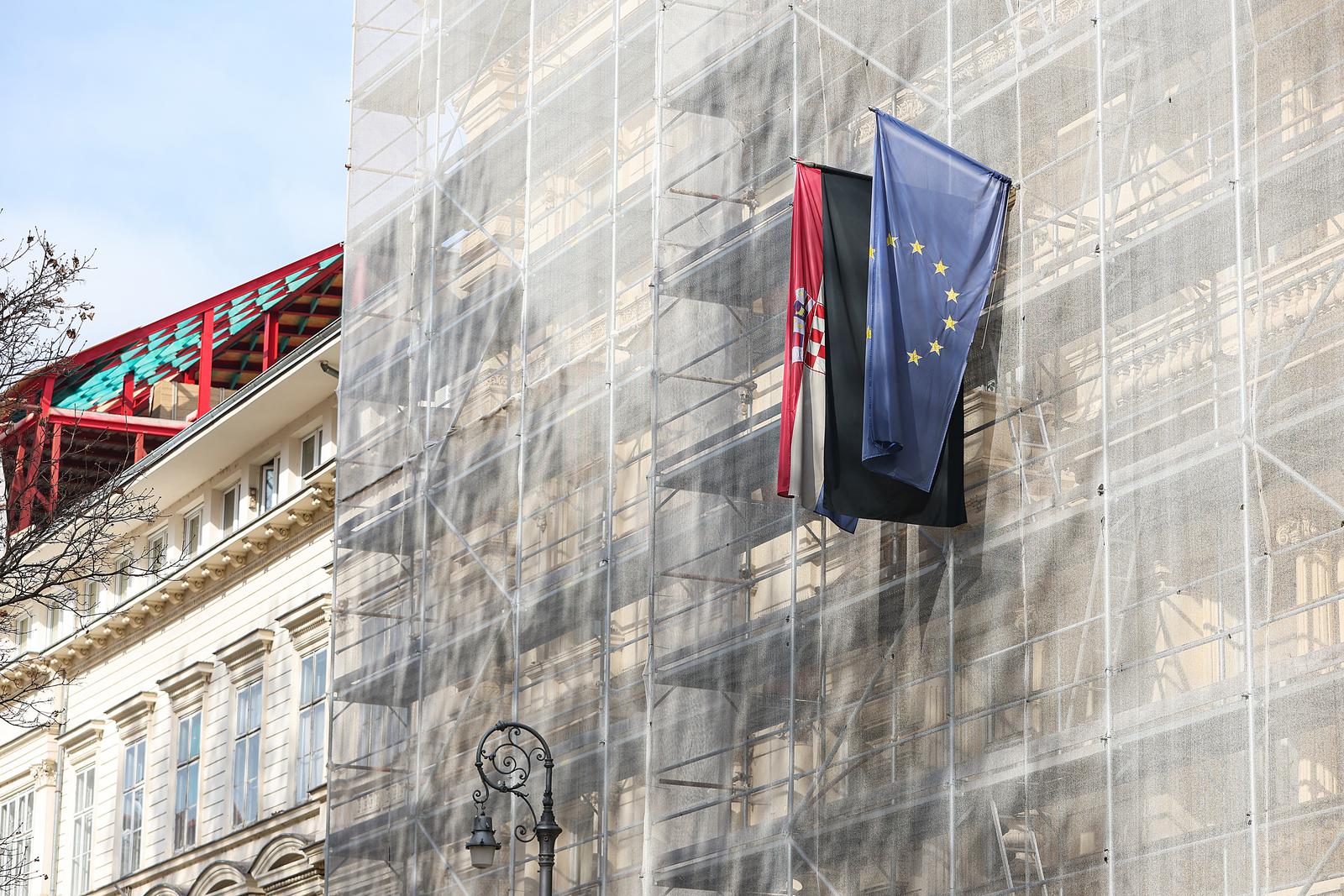 08.03.2025., Vrhovni sud, Zagreb - Crna zastava na zgradi Vrhovnog suda u spomen na preminulog predsjednika Vrhovnog suda Radovana Dobronica. Photo: Goran Stanzl/PIXSELL