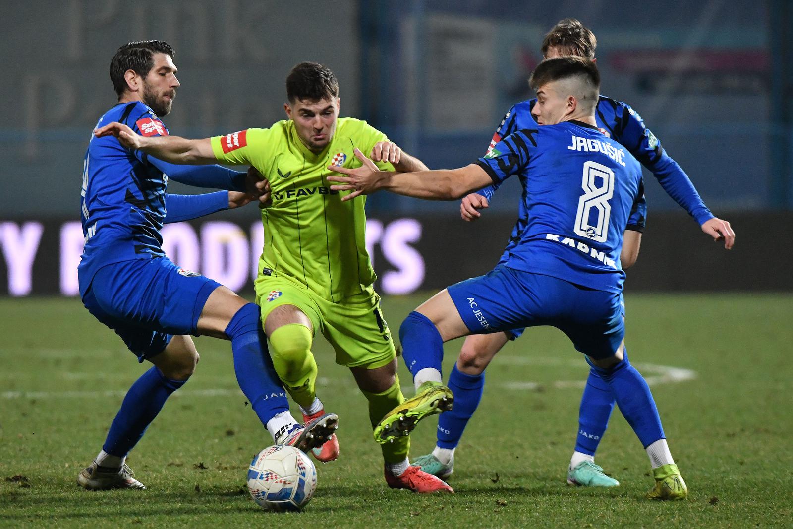 09.03.2025., Gradski stadion Ivan Kusek Apas, Koprivnica - SuperSport HNL, 25. kolo, NK Slaven Belupo - GNK Dinamo. Dominik Kovacic, Martin Baturina i Adriano Jagusic Photo: Vjeran Zganec Rogulja/PIXSELL