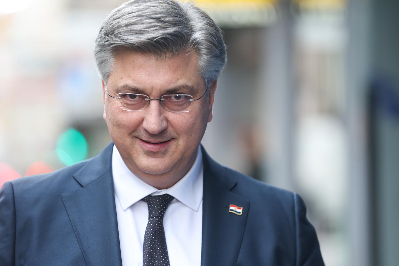 10.03.2025., Zagreb - Dolazak clanova stranke na sjednicu Predsjednistva HDZ-a. Photo: Slavko Midzor/PIXSELL