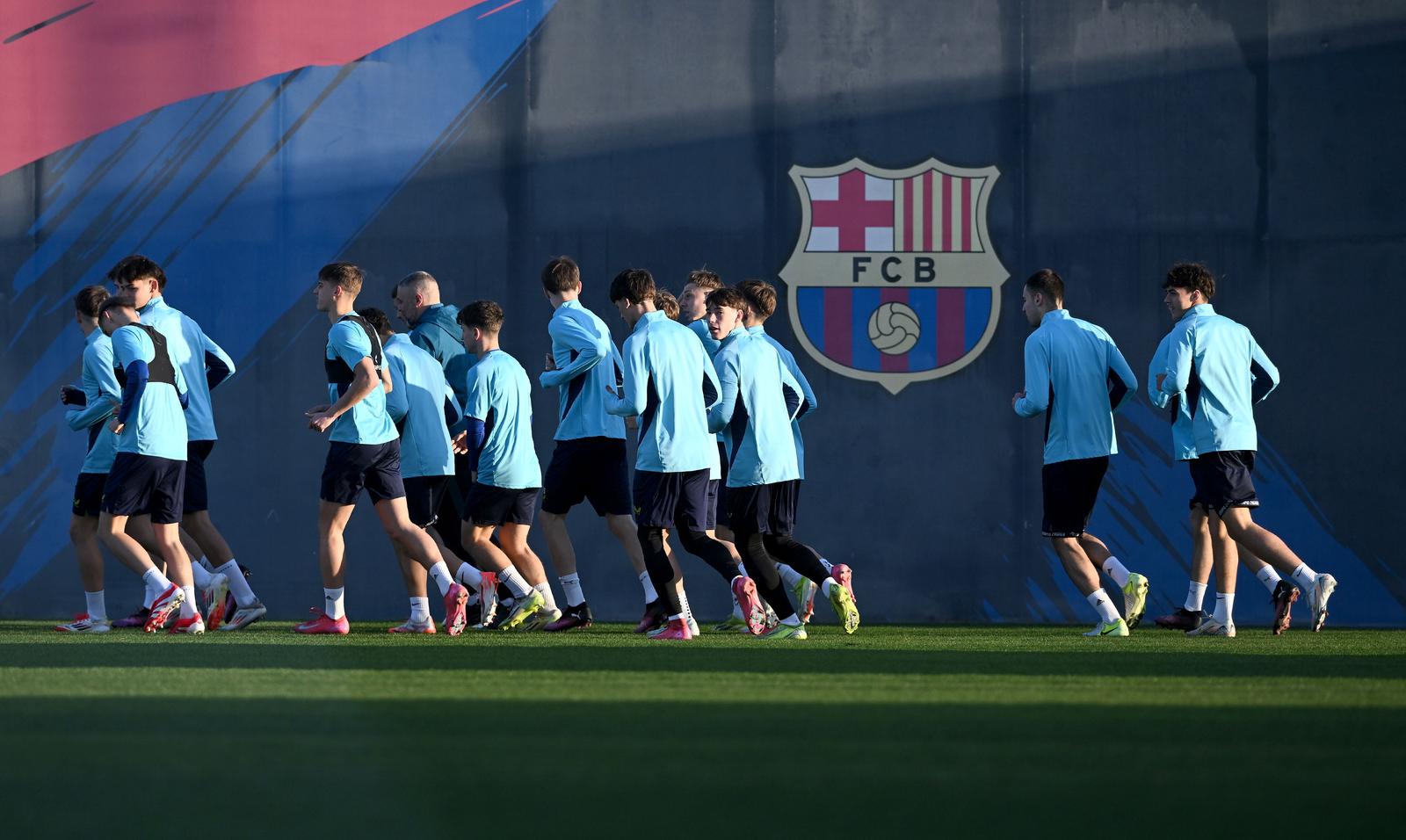 11.02.2025., Barcelona - Juniorska momcad GNK Dinamo odradila trening u kampu La Masia uoci sutrasnje utakmice juniorske lige prvaka Barcelona - Dinamo.  Photo: Marko Lukunic/PIXSELL