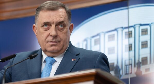 12.03.2025., Palata Republike, Banja Luka (BiH) - Konferencija za novinare predsjednika RS Milorada Dodika, predsjednika Narodne skupstine Srpske Nenada Stevandica i predsjednika Vlade Republike Srpske Radovana Viskovica povodom naloga za privodjenje politickog vrha Republike Srpske.
Photo: Dejan Rakita/Pixsell Photo: Dejan Rakita/PIXSELL