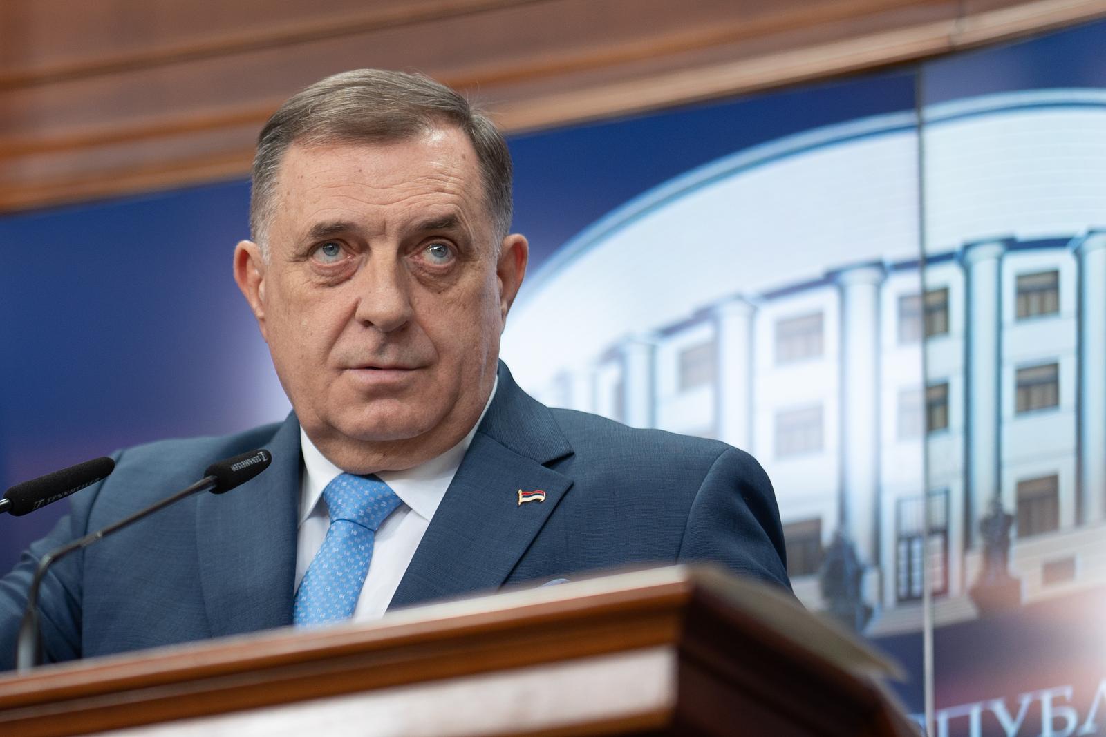 12.03.2025., Palata Republike, Banja Luka (BiH) - Konferencija za novinare predsjednika RS Milorada Dodika, predsjednika Narodne skupstine Srpske Nenada Stevandica i predsjednika Vlade Republike Srpske Radovana Viskovica povodom naloga za privodjenje politickog vrha Republike Srpske.
Photo: Dejan Rakita/Pixsell Photo: Dejan Rakita/PIXSELL